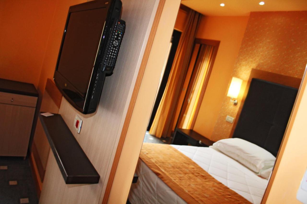 Hotel Genty Rimini Zimmer foto